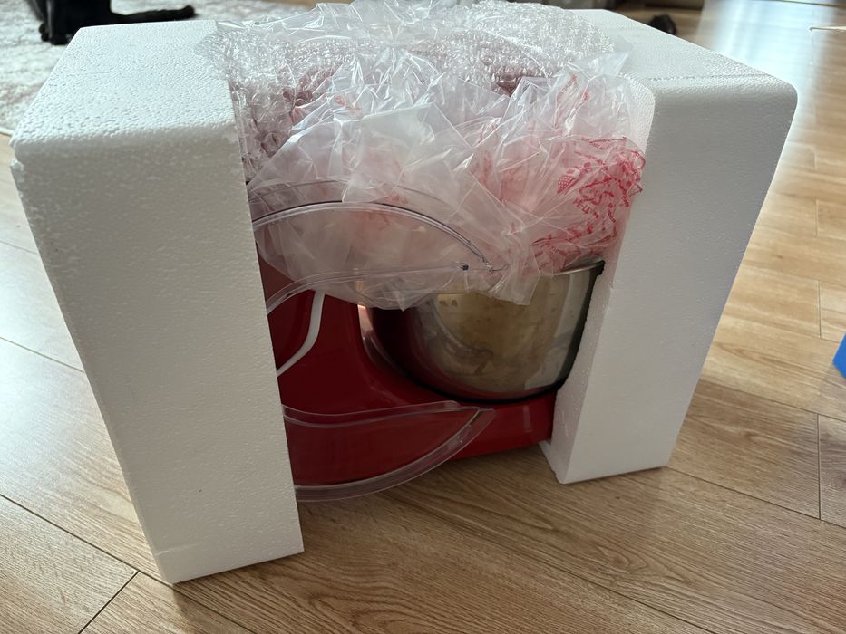 Mixer Daewoo cu bol din inox