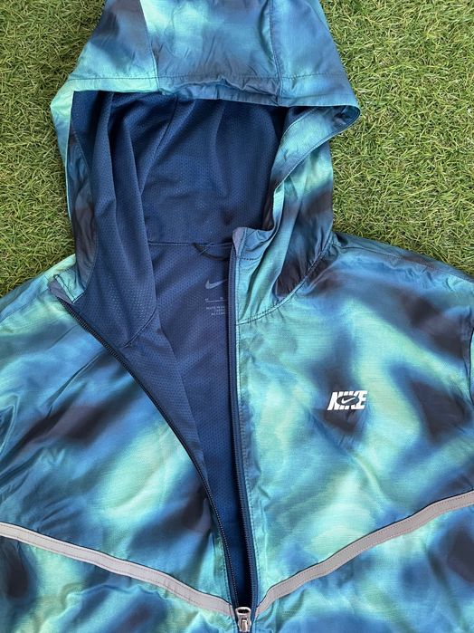 Дамско горнище / яке : Nike Running Icon Clash Woven Print Jacket М
