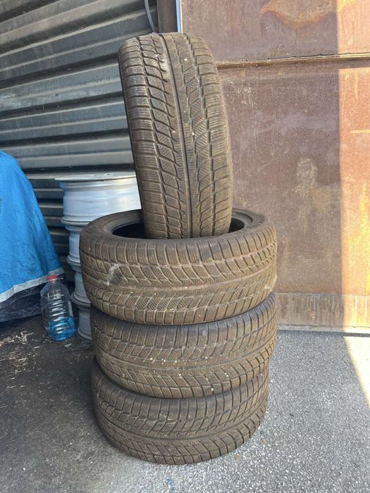 Зимни гуми Goodride 235/45/17 dot24