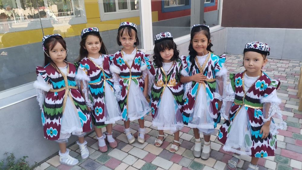 Продам костюми в отличном состоянии