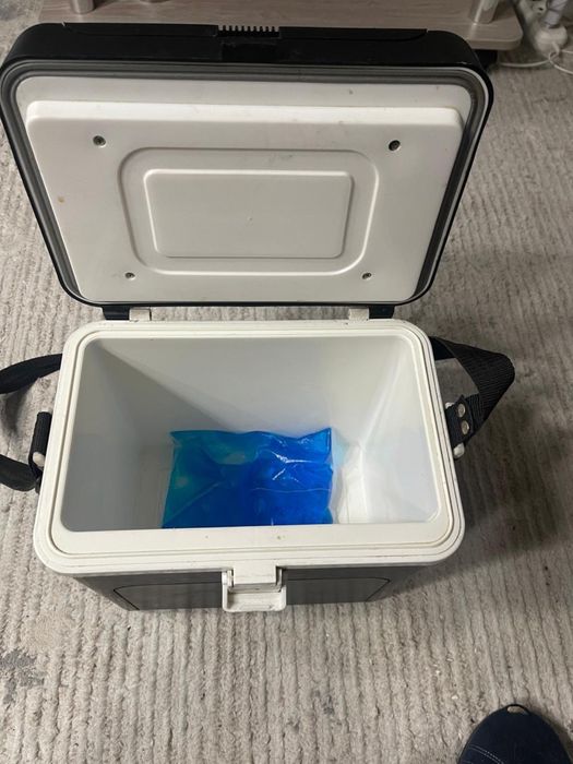 Продам дорожный холодильник