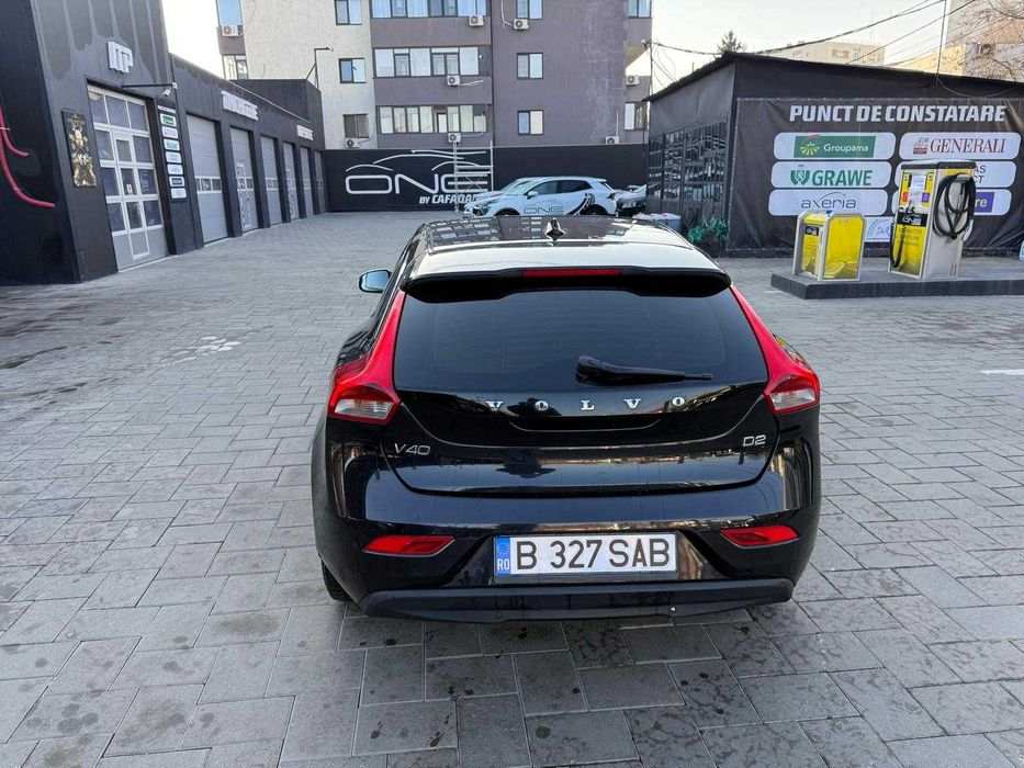 VOLVO V40 2014 — imagine 3
