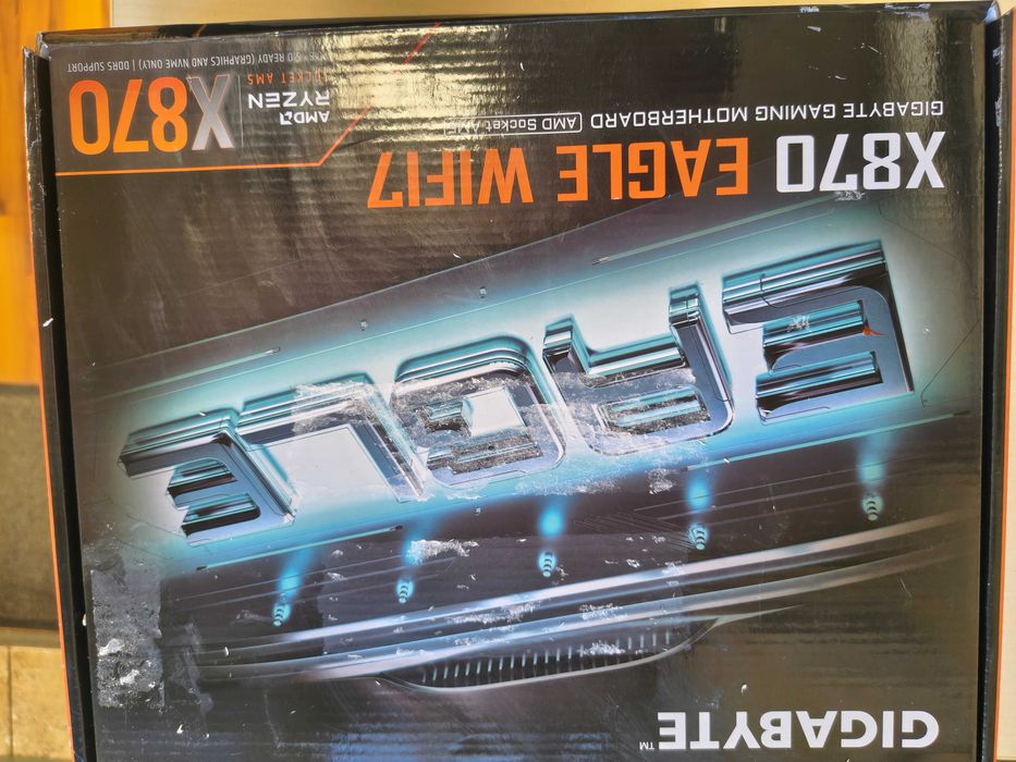 Комплект Gigabyte X870 Eagle WiFi 7 + AMD Ryzen 7 7700x