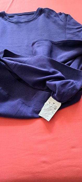Продавам нови якета  и пуловери.