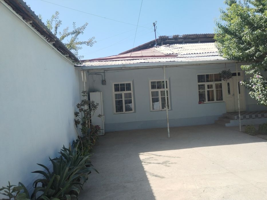 Uchastka sotiladi sroʻchna kelishtrib beramiz oʻzimni uyim