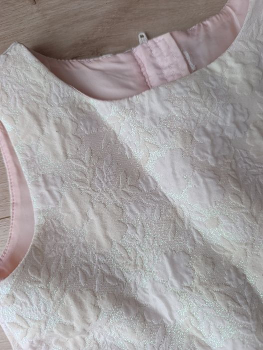 Rochita eleganta h&m - 6-7 ani