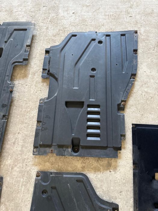 Scut cutie lateral stanga dreapta overfender prag bmw x3 f25
