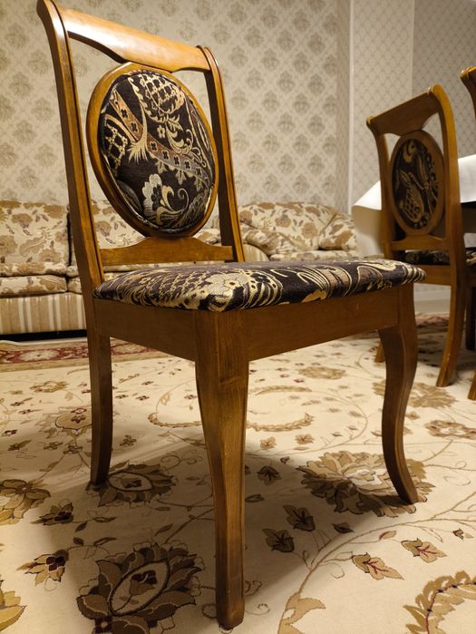 Стол и стулья...