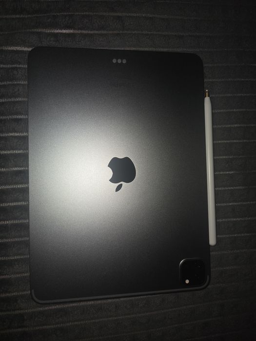 Планшет Apple iPad Pro 2022 11, 4-го поколения