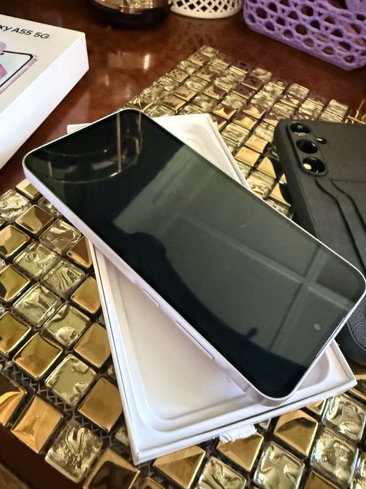 Samsung A55 Srochno holati deyarli Yangi