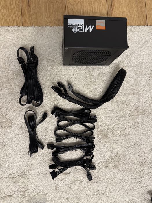 Блок питания 750W Seasonic