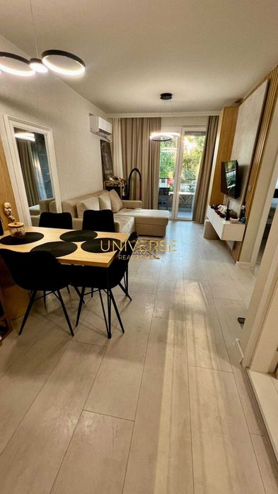 Продава се Двустаен апартамент в к.к. Слънчев бряг - 58 кв.м за 950 €/кв.м - Снимка #2