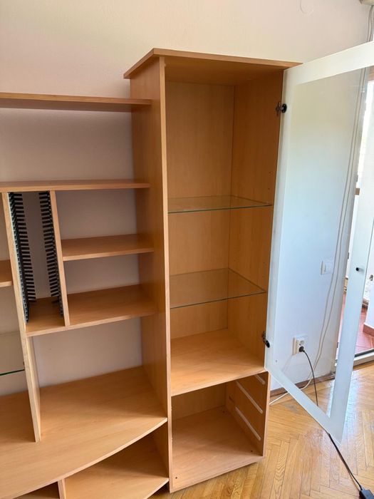 Biblioteca Mobexpert, stare foarte buna. Se ridica din Bucuresti, sec 1, zona Moxa