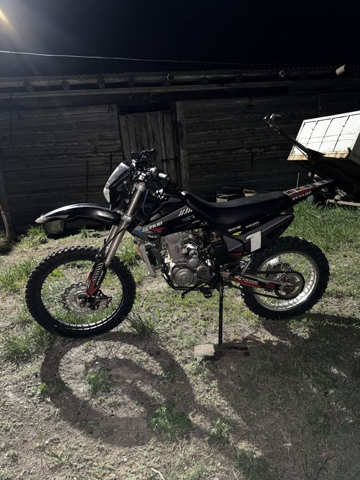 Продам мотоцикл 06 водянка 250 кубиков