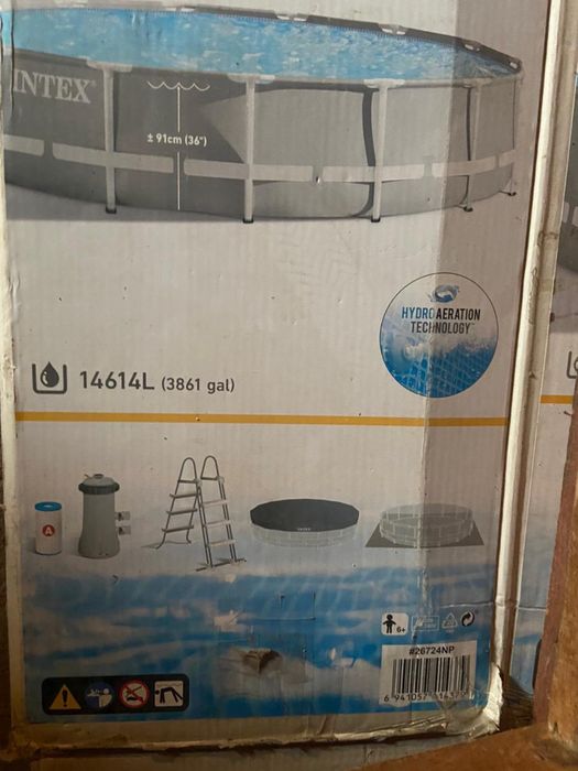 Продаётся бассейн в хорошем состоянии