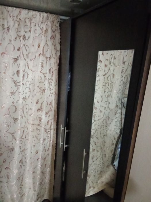 Продам шкаф б)у в хорошем состоянии