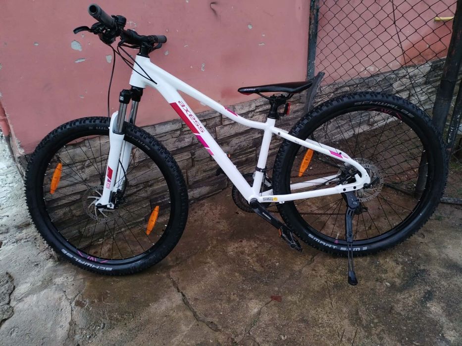 Bicicleta Hardtrail roti 27.5 cadru aluminiu frane disc hidraulice