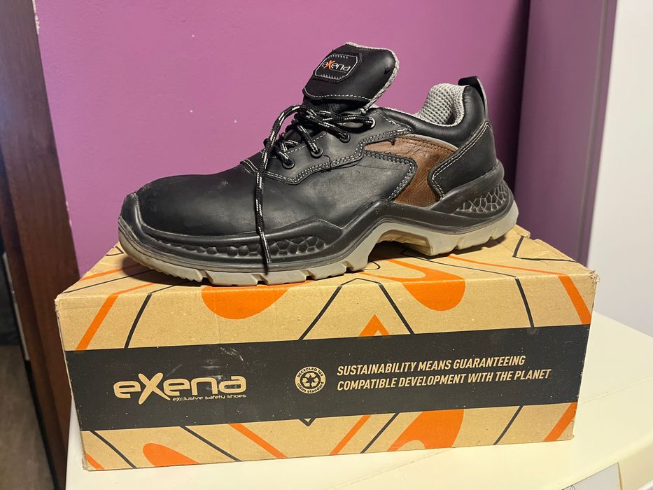 Vand bocanci exena 2 perechi