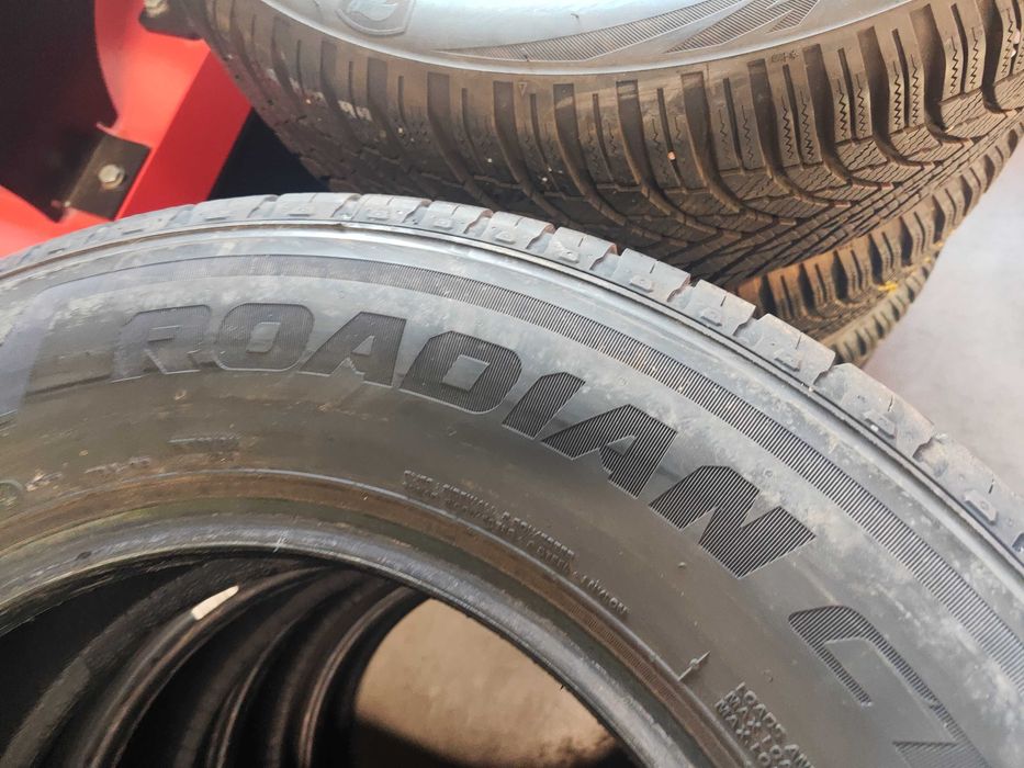 4бр.летни гуми 215/75/16C Nexen