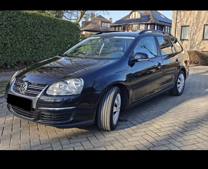 Vw Golf 5 / AN 2009 / Motor 1.4 Benzina / 184000 Km / Senzori Parcare