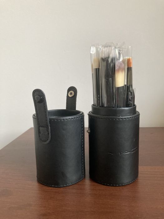 Набор кисточек для макияжа