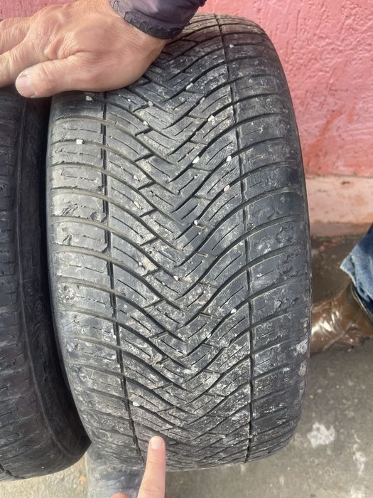 Продаются шины Triangle 225/45/17
