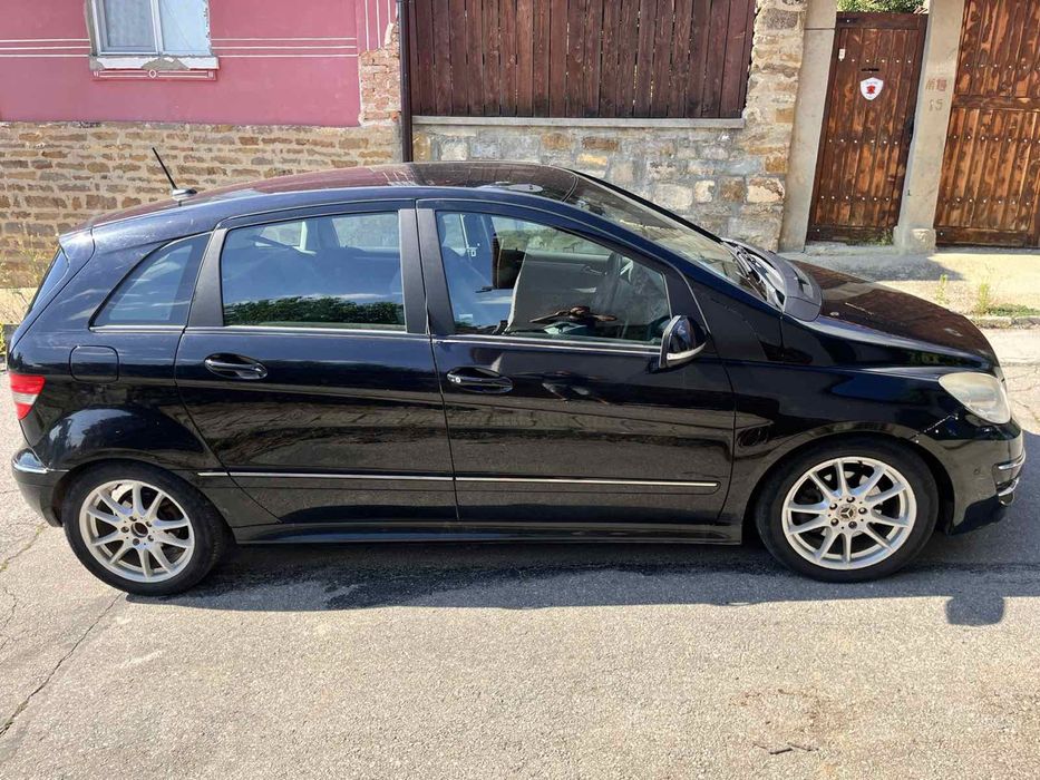 Mercedes B180 2010г на части