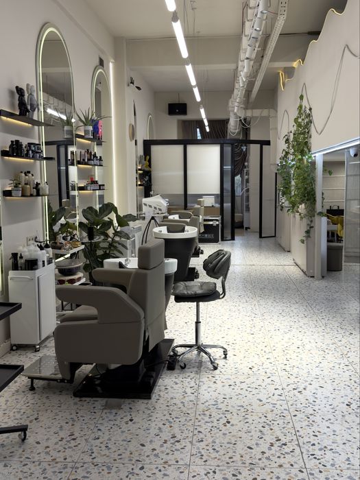 Парикмахерское кресло в аренду