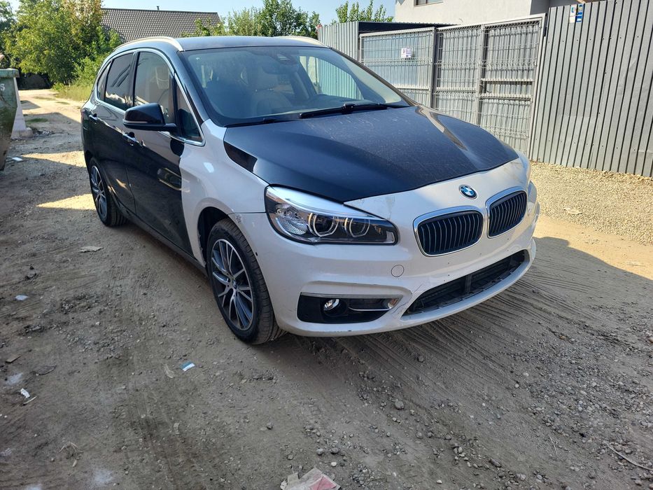 BMW seria 2 225xe hibrid an 2017 avariat
