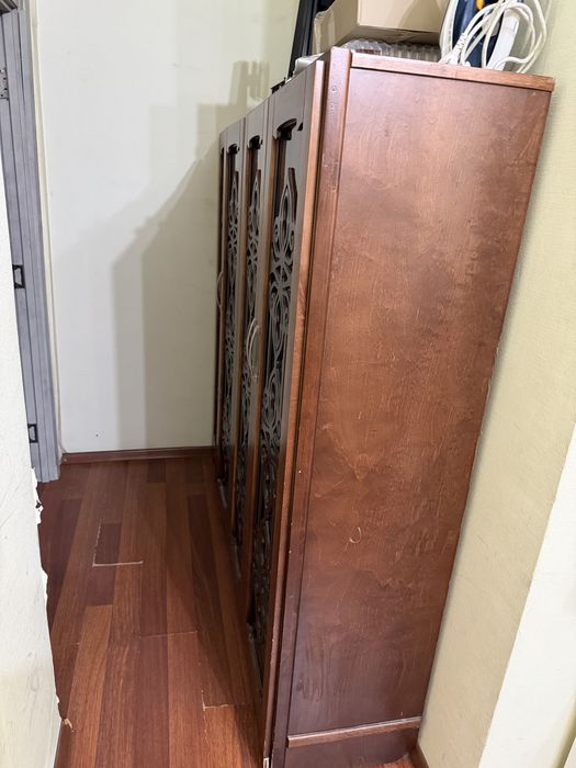 Отдам даром шкаф