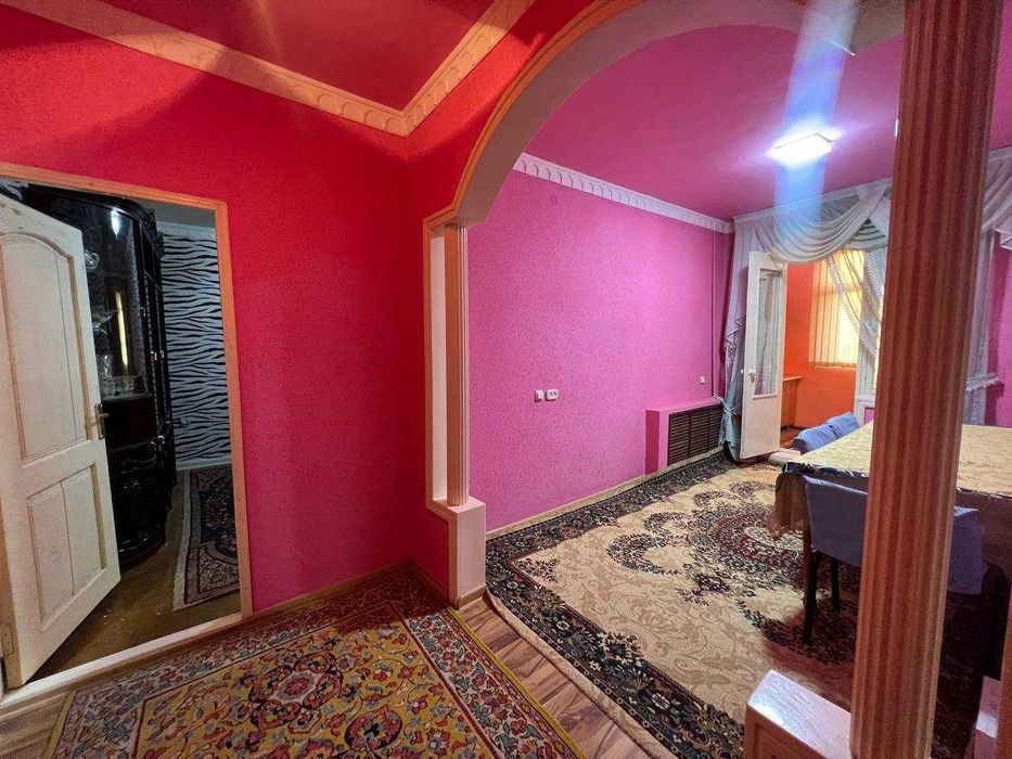 Дом в центре города.