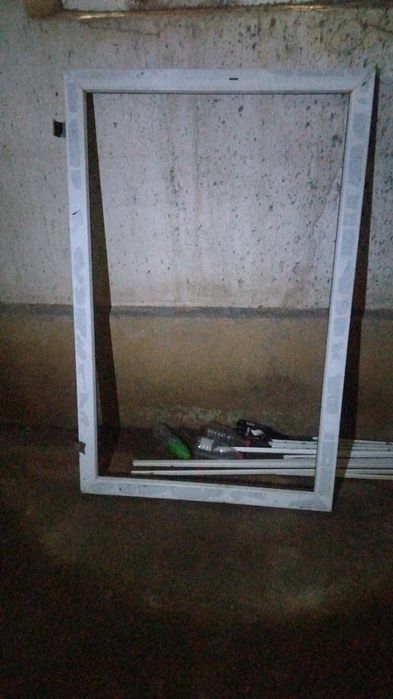 Витражи рамы из пластика без стекол