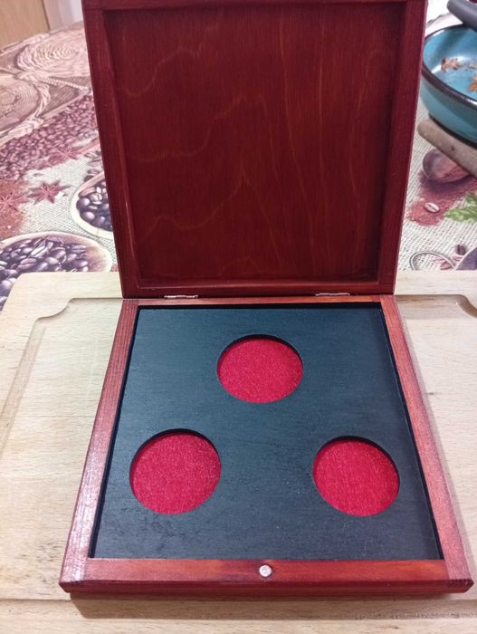 кутия с лот монети Испания 82