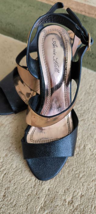 Босоножки, 38 размер