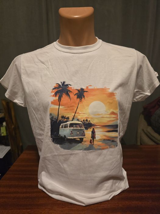 Tricouri personalizate unisex