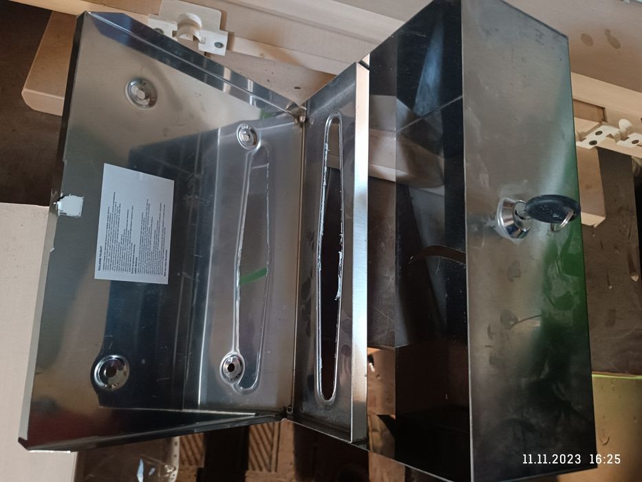 Диспенсер для салфеток 3000