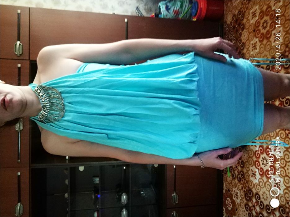 Красивое легкое платье