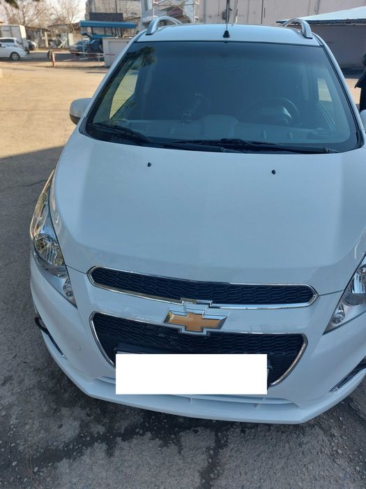 Оқ СПАРК, 2022 йил, тоза, 35000 км, уй-иш-уй ҳайдалган.