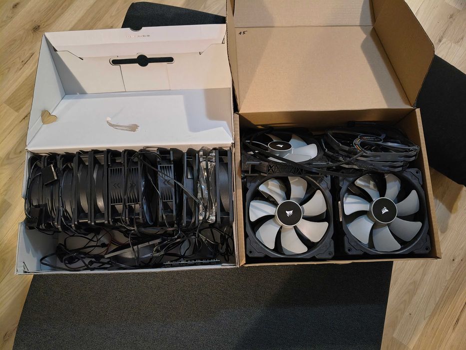 2 cutii cu ventilatoare PC 120 & 140mm