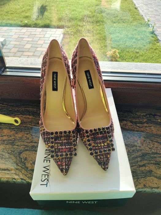 Pantofi eleganți