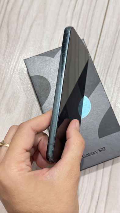 Продам galaxy s22