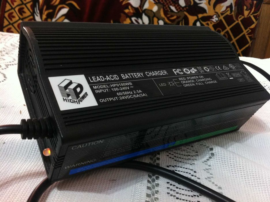 incarcator High Power Automatik 24V/ 6Amp battery charger  - Ladegerat