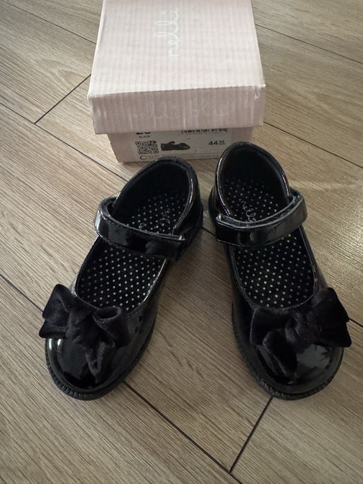 Детски официални обувки