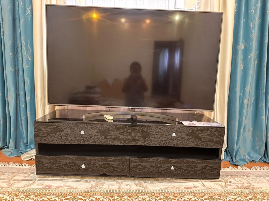 Срочно продаю телевизор 160см