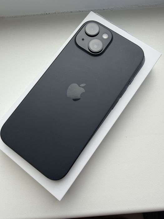 IPhone 15, черный
