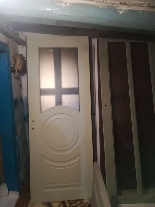 Продам двери новые.