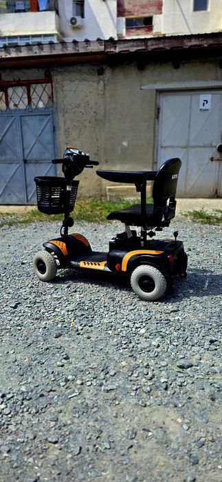 Scuter Carut electric KARMA pentru persoane cu dizabilități handicap