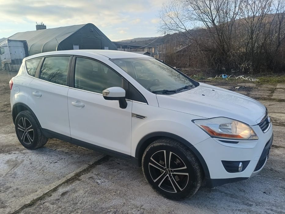 Vând Ford Kuga 2.0 TDCI 140CP 4X4  Automat