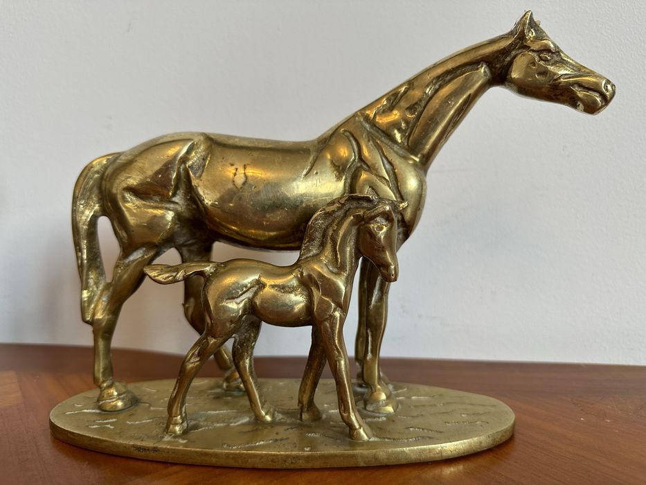 statui statuete bibelouri bronz masiv alama lemn decoratiuni scupltura