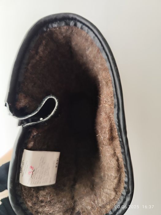 Продам новую спец обувь